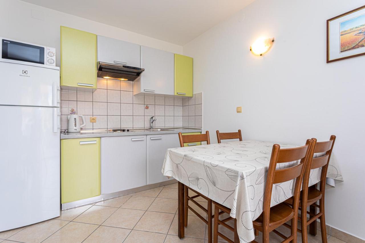 Apartments Crnekovic I Zarok 巴斯卡 外观 照片