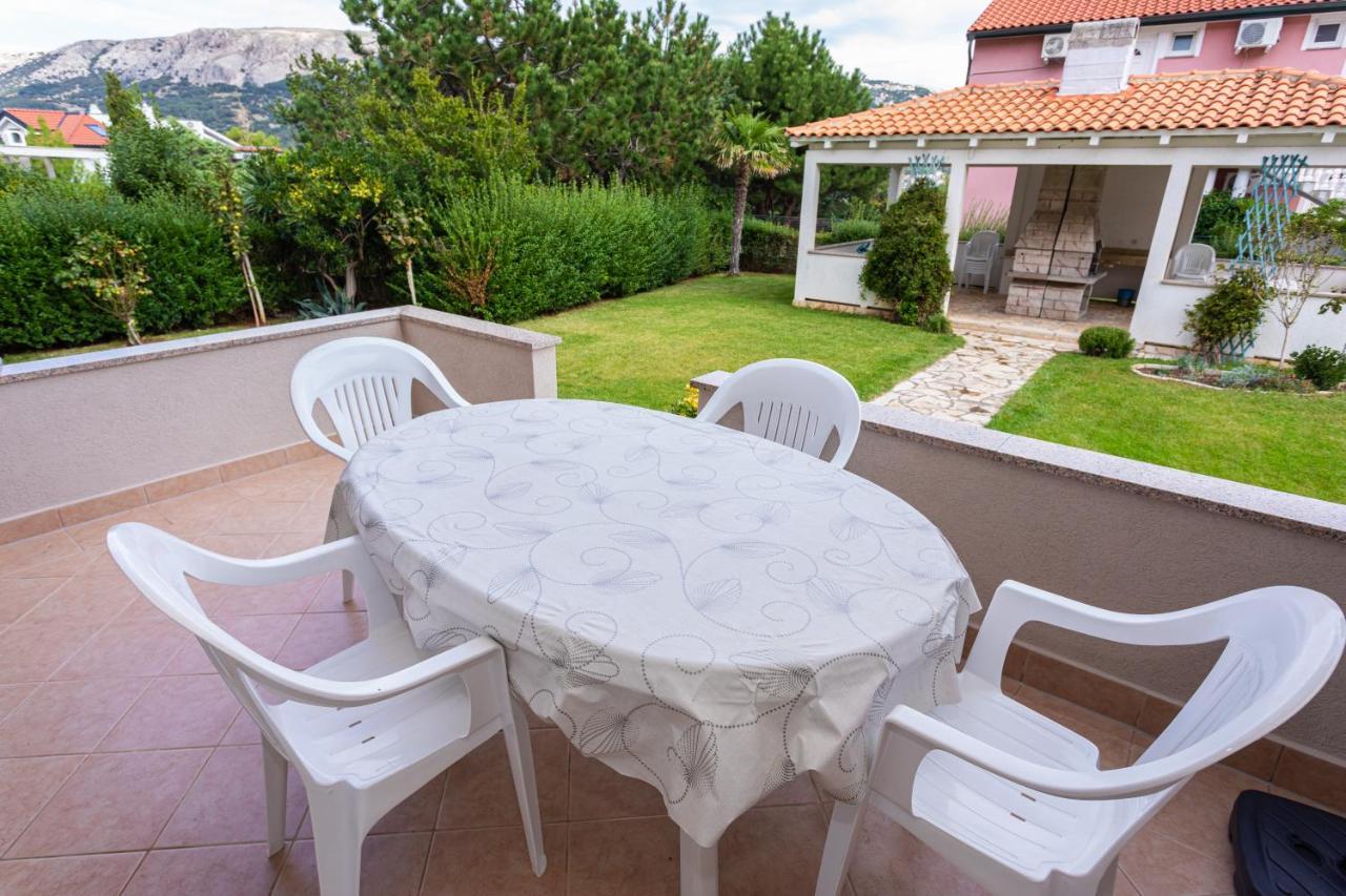 Apartments Crnekovic I Zarok 巴斯卡 外观 照片