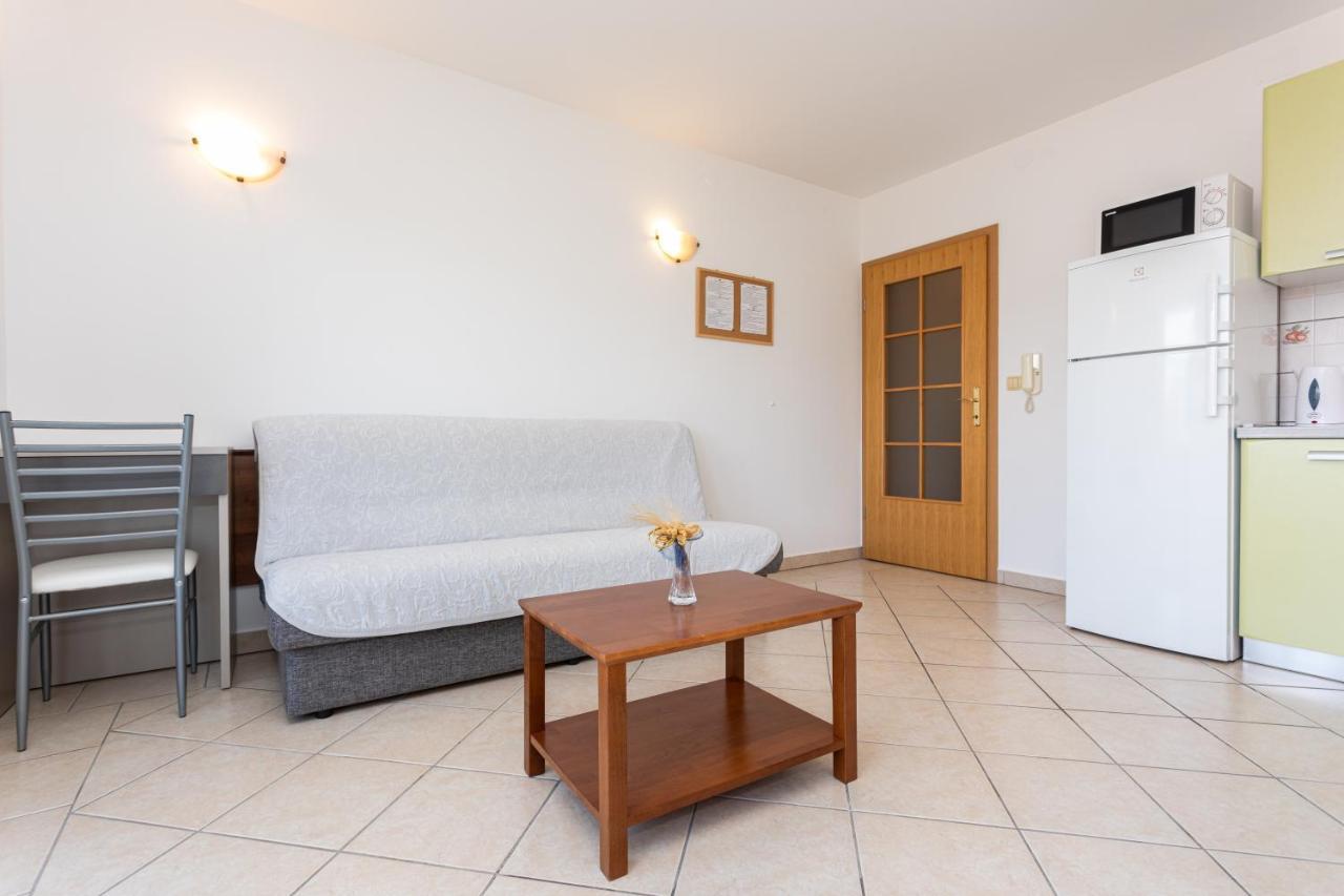 Apartments Crnekovic I Zarok 巴斯卡 外观 照片