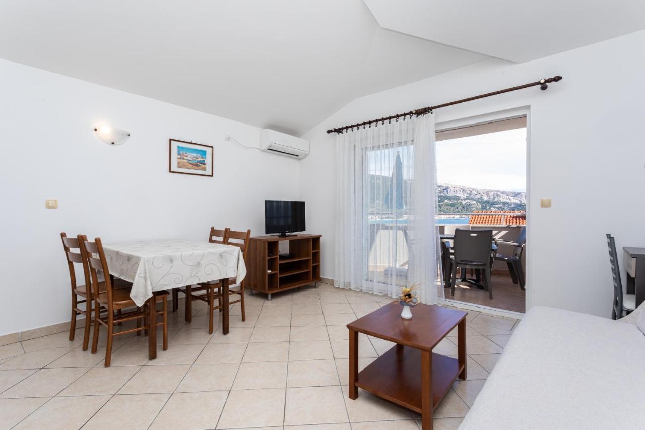 Apartments Crnekovic I Zarok 巴斯卡 外观 照片